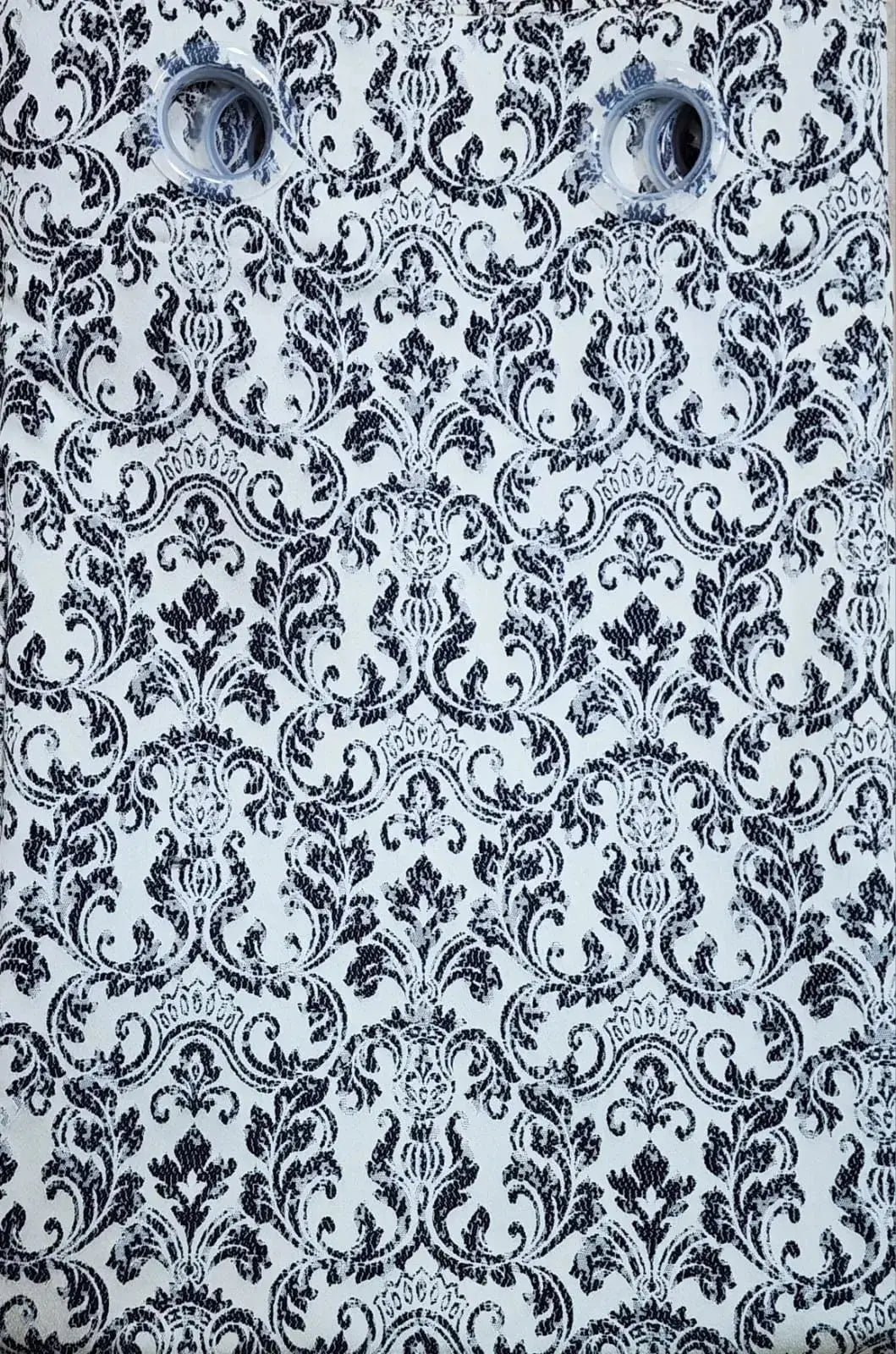 Royal Demask - Black and White